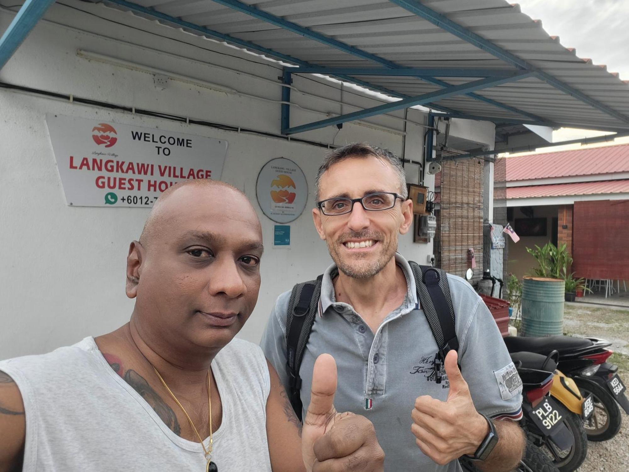 Langkawi Village Guest House Pantai Cenang  Luaran gambar